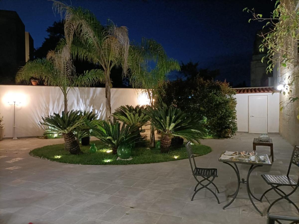 Il Giardino Della Scuncerta Bed & Breakfast เลชเช ภายนอก รูปภาพ