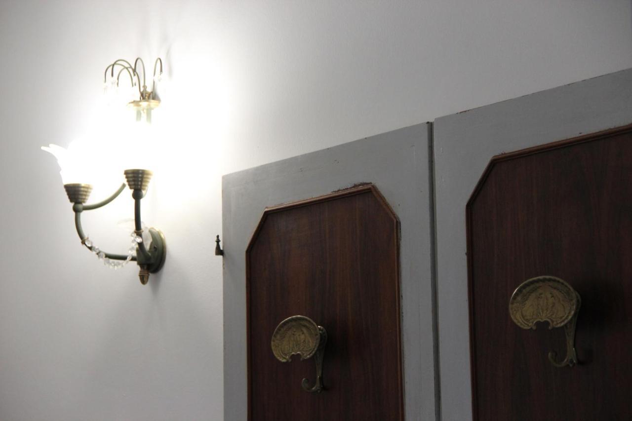 Il Giardino Della Scuncerta Bed & Breakfast เลชเช ภายนอก รูปภาพ