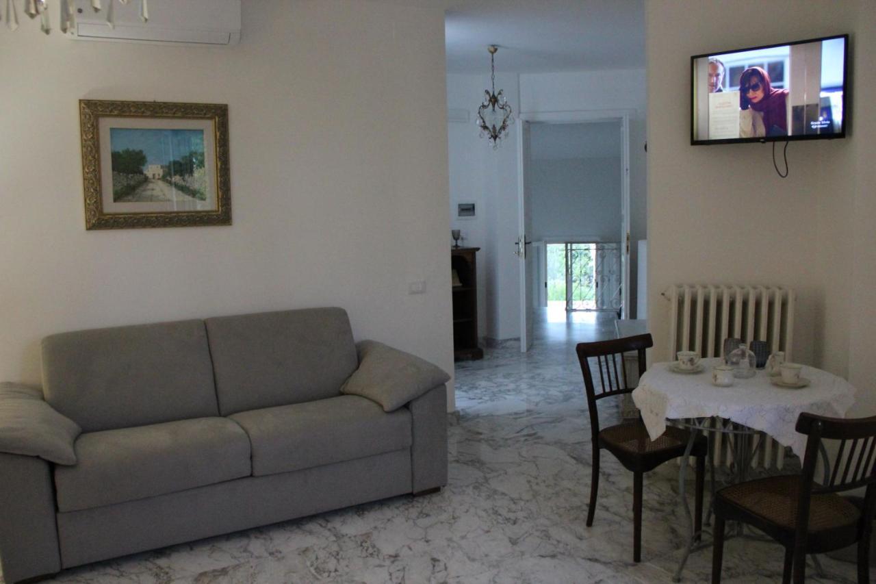 Il Giardino Della Scuncerta Bed & Breakfast เลชเช ภายนอก รูปภาพ