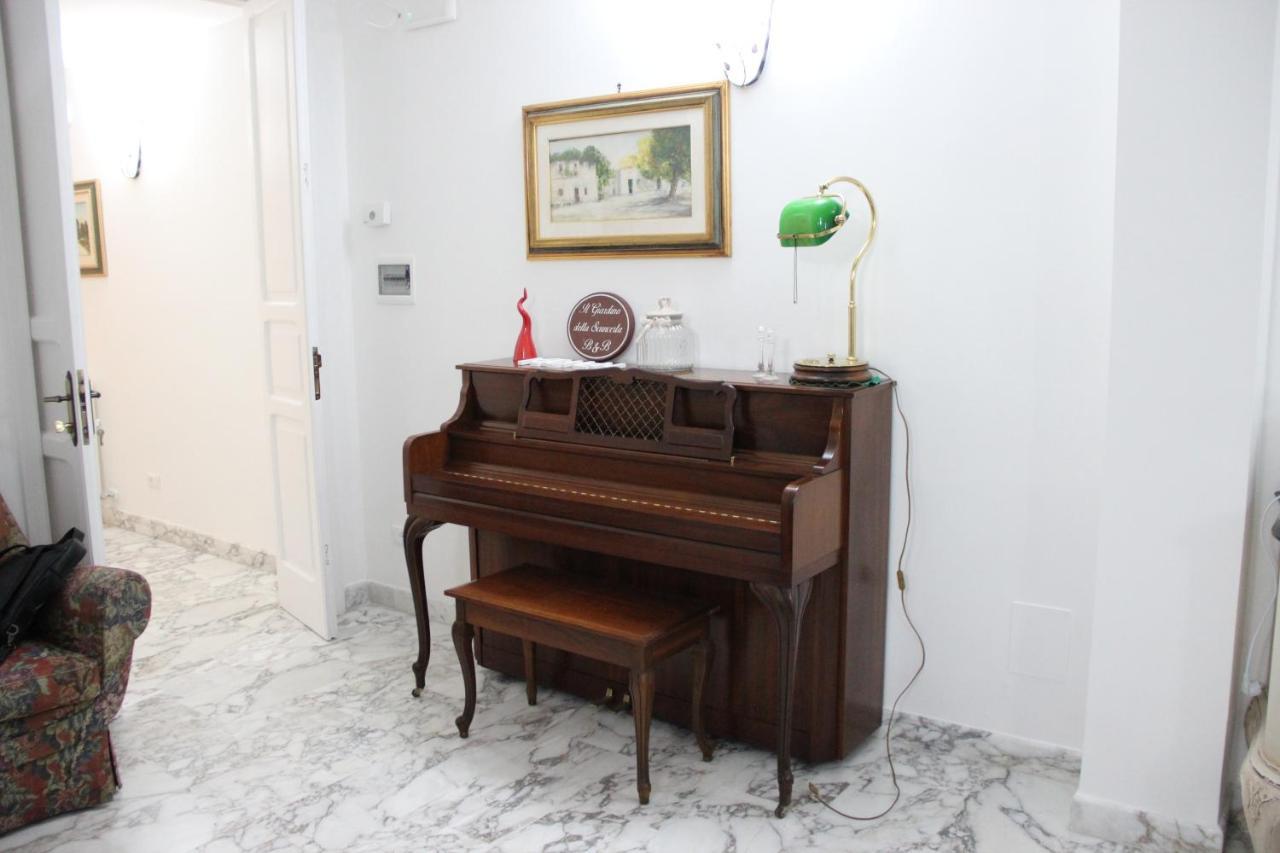 Il Giardino Della Scuncerta Bed & Breakfast เลชเช ภายนอก รูปภาพ