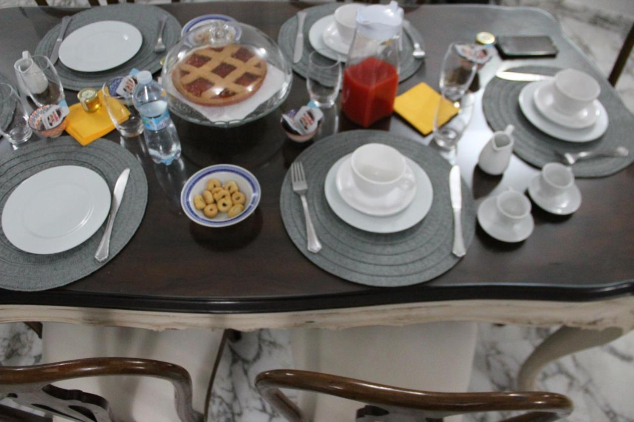 Il Giardino Della Scuncerta Bed & Breakfast เลชเช ภายนอก รูปภาพ