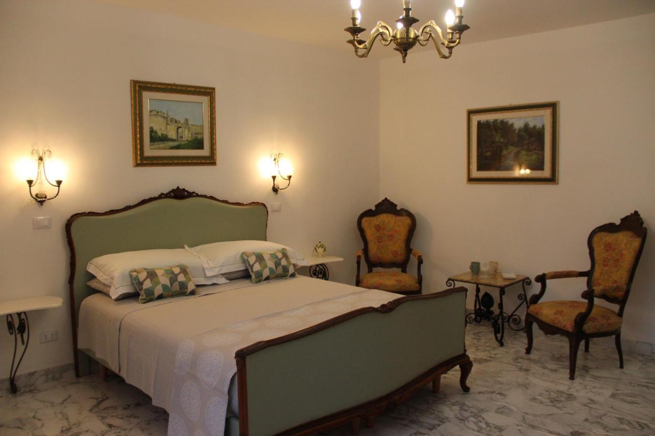 Il Giardino Della Scuncerta Bed & Breakfast เลชเช ภายนอก รูปภาพ