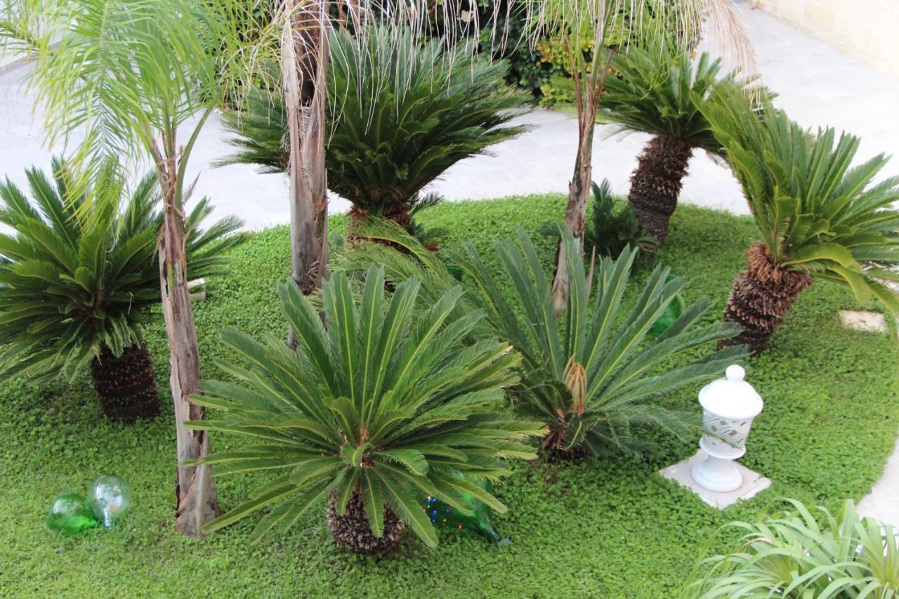 Il Giardino Della Scuncerta Bed & Breakfast เลชเช ภายนอก รูปภาพ